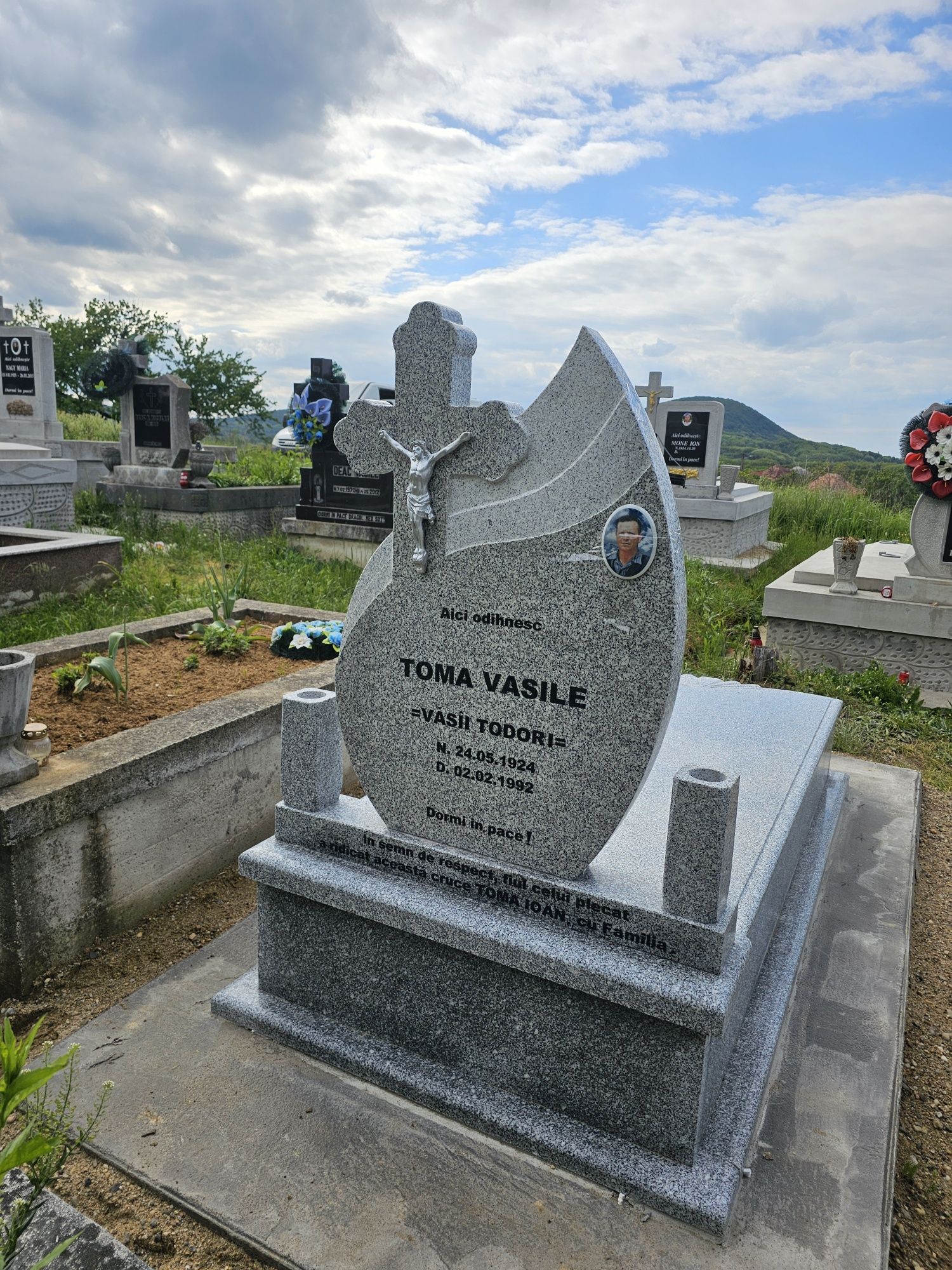 Morminte, cripte, in cimitirele din Satu Mare
