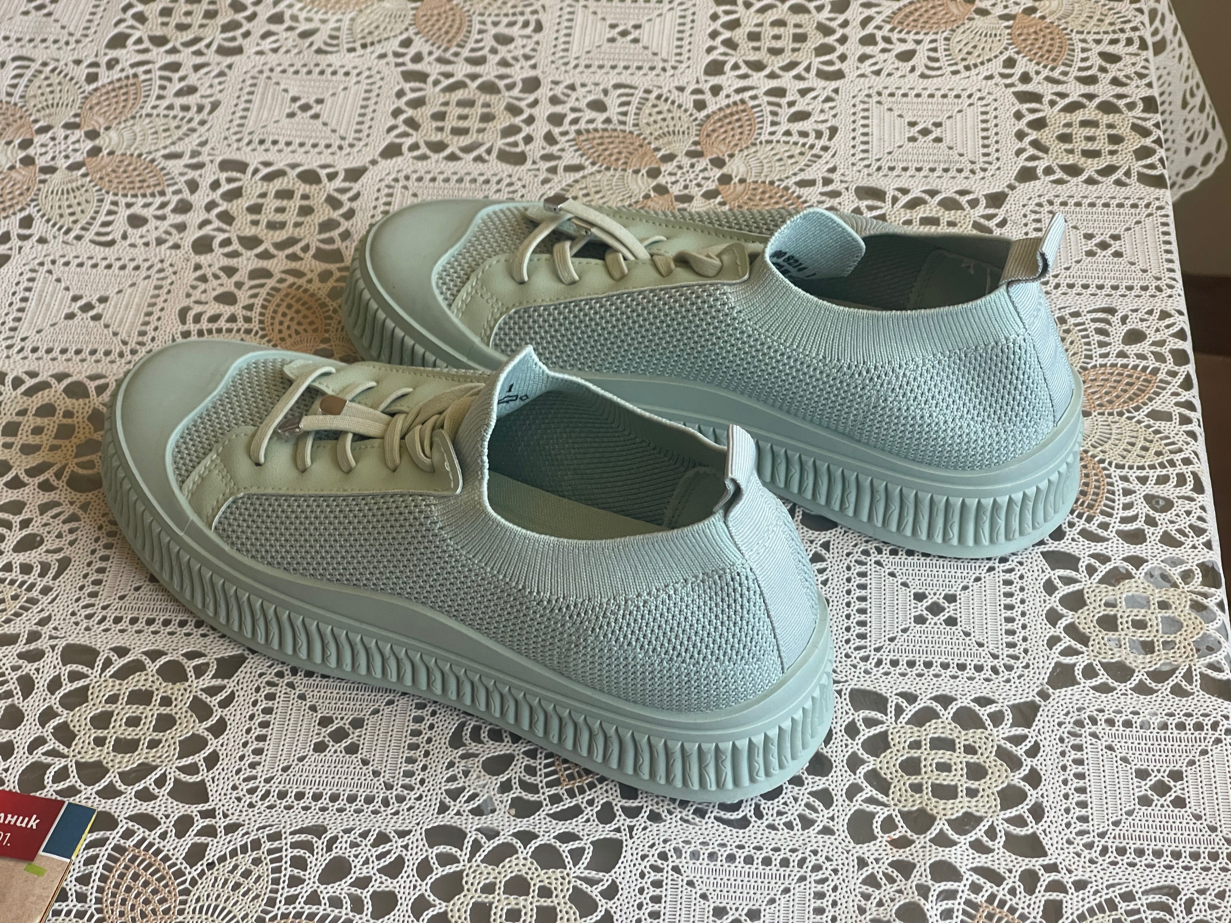 Маратонки Graceland Slip-on #38