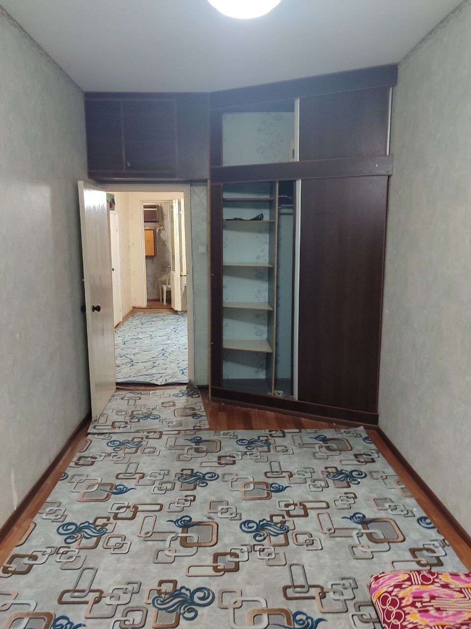 Сдаётся квартира Чиланзар 19 квартал 2в3/4/4 панель
