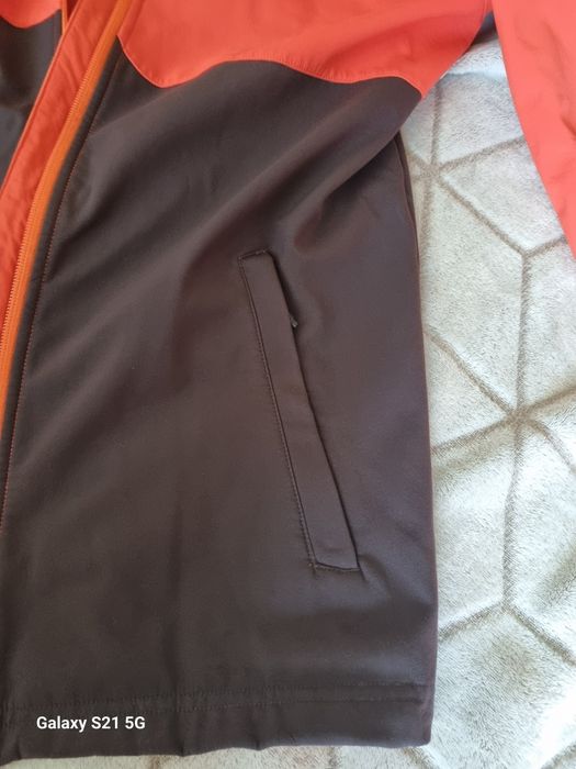 Ветровка ADIDAS запазена !