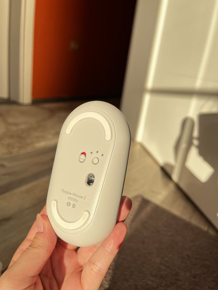Mouse wireless logitech pebble 2