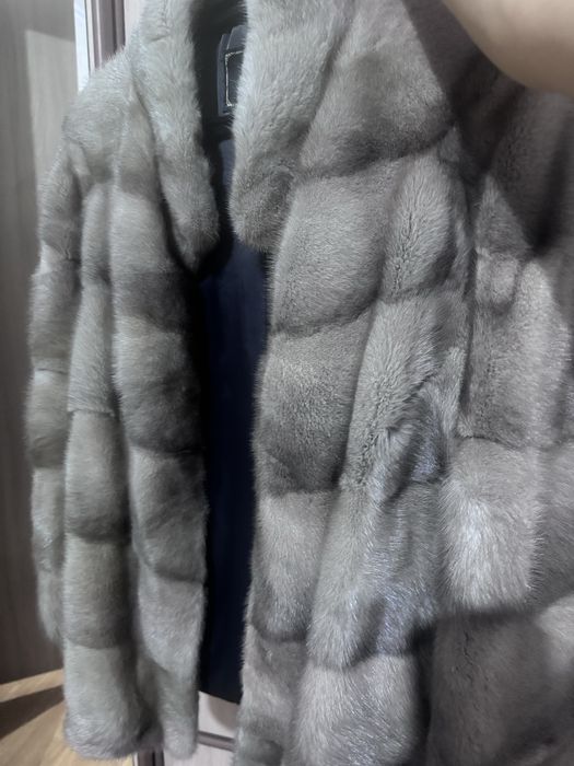 Продам норковую шубу