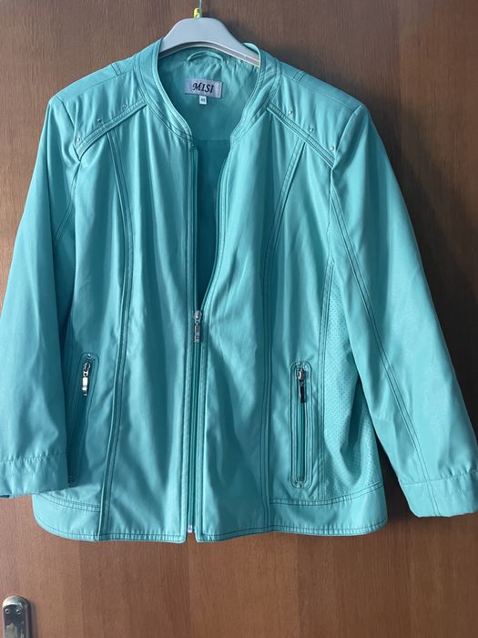 Geaca turcoaz , de primavara