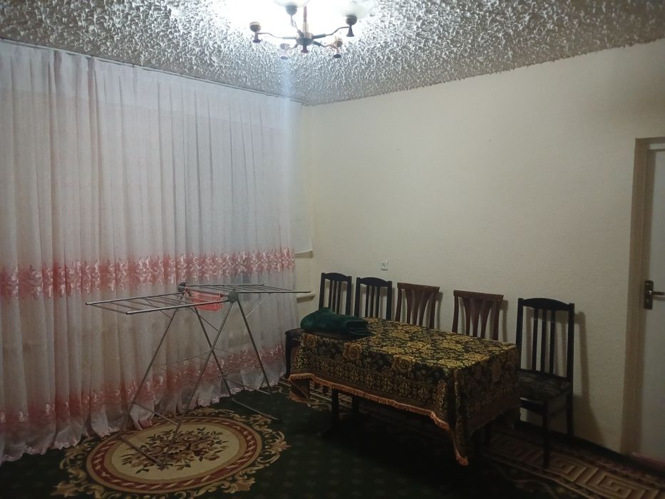 Yangi ta'mirdan chiqqan juda qulay hududdagi fayzli hovli uy sotiladi