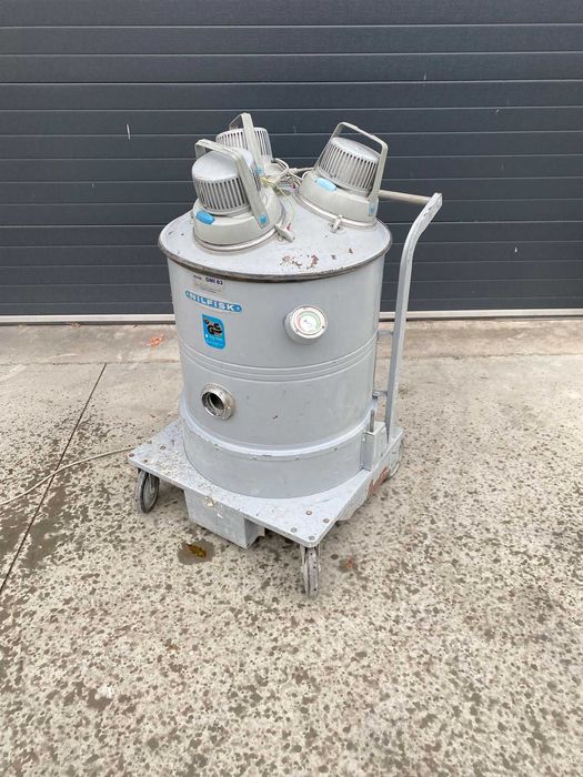 Aspirator industrial Nilfisk gmi 83