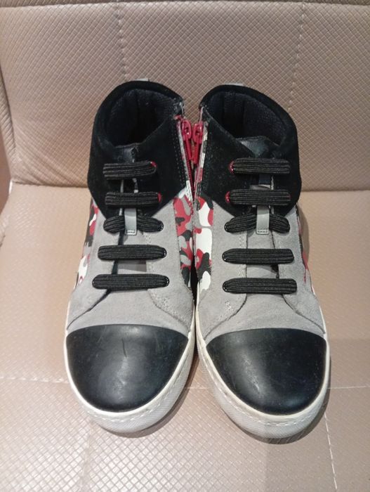 Детски боти, номер 35, цена 20лв