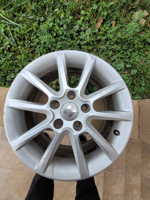 Vând 3  jante originale seat