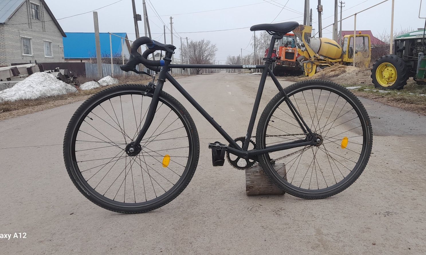 Fixed gear, bear bike