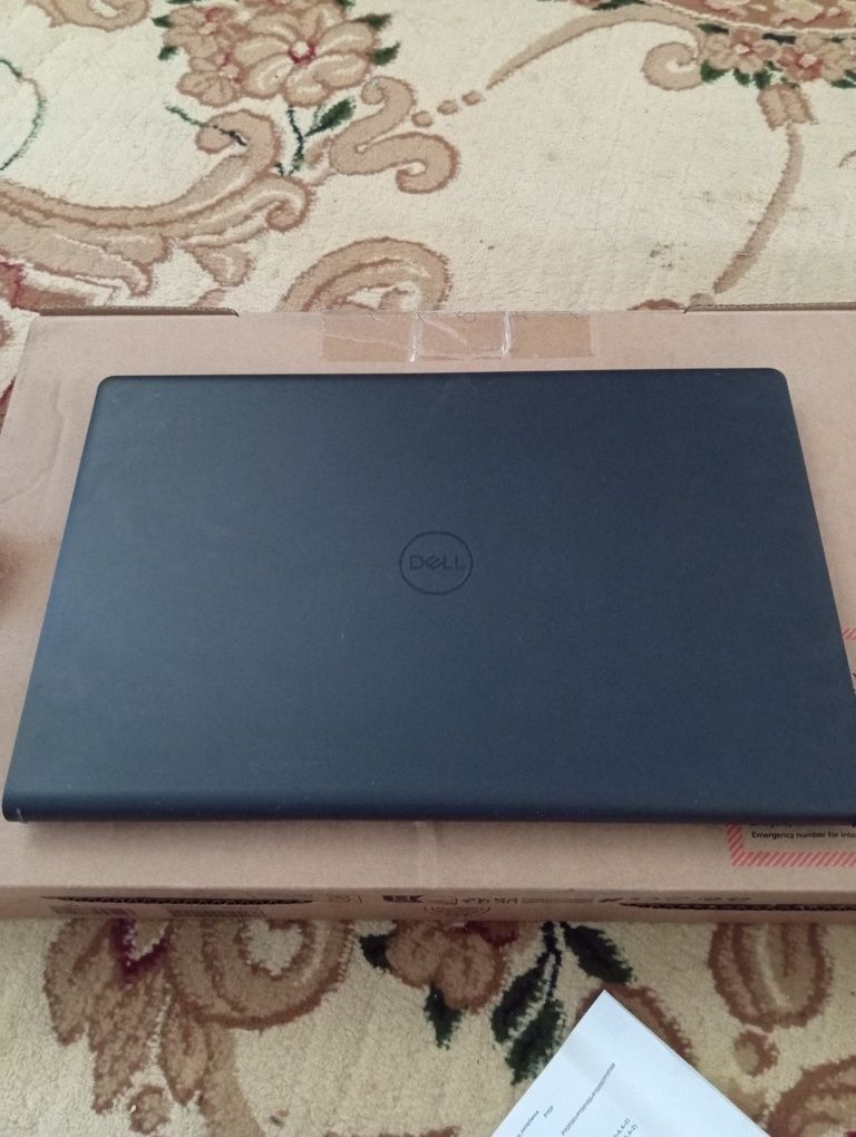 Продаю свой ноутбук DELL 256gb