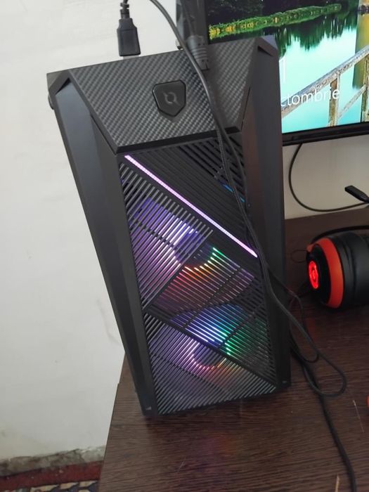 Vand calculator de gaming lenovo