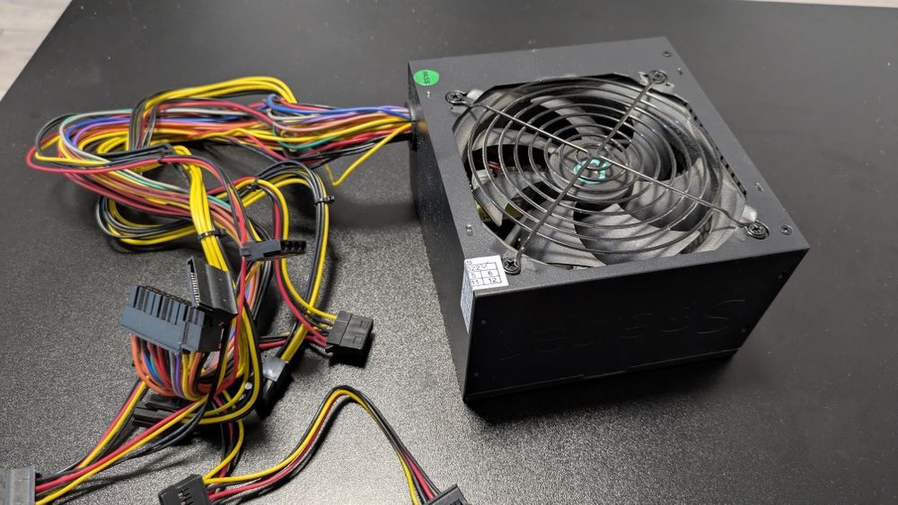 Sursa Spacer 500w impecabila