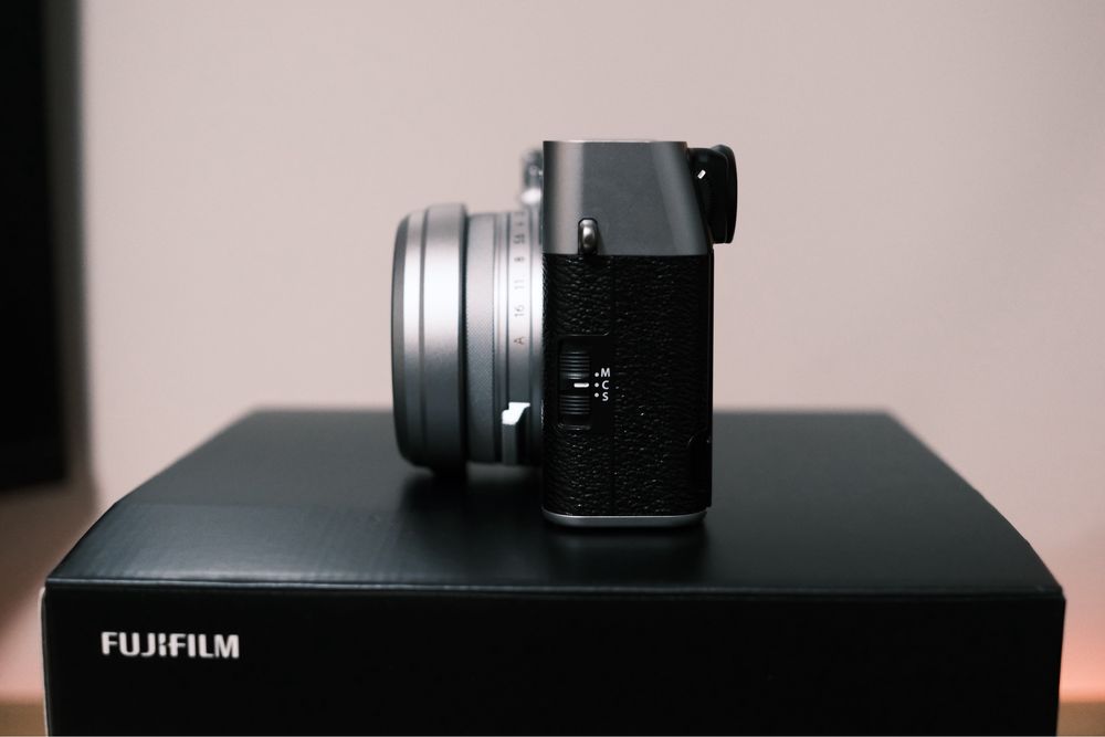 Fujifilm X100VI - отлично състояние