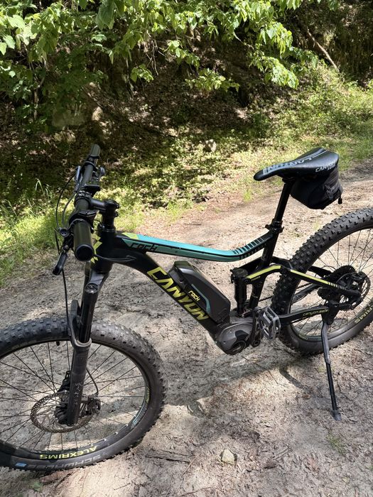 Vand bicicleta mountinbike electrica full suspensions