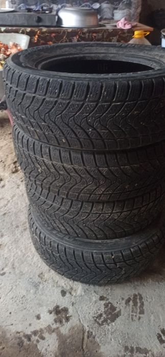 Продам зимние шины