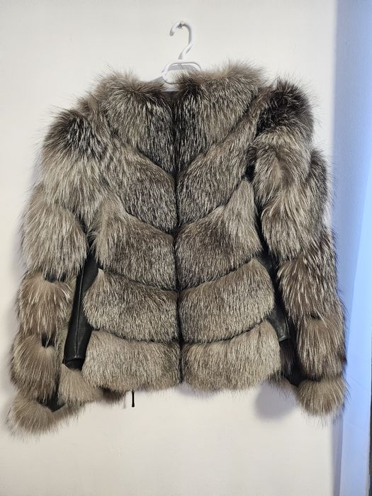 Blana naturala vulpe argintie cu inserții piele, maneci detașabile (