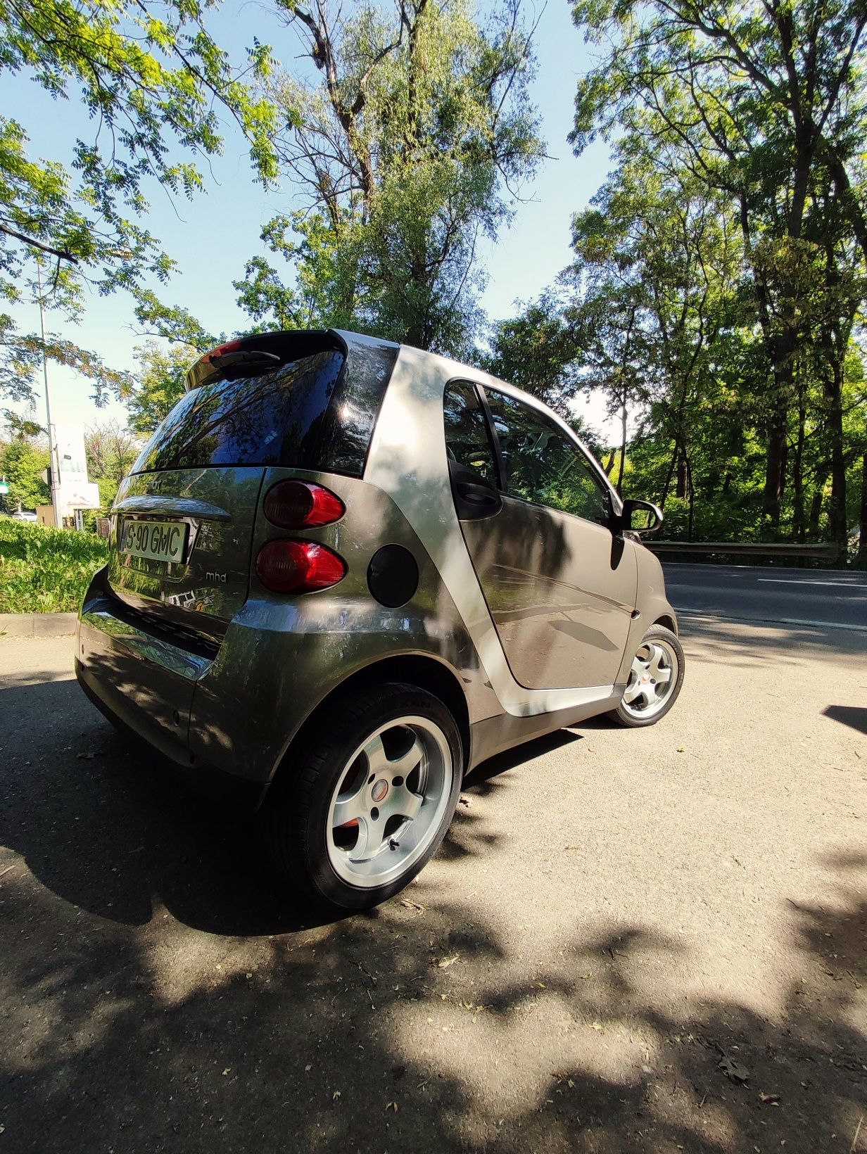 Smart ForTwo, an 2009, 111000 km, 1.0L MHD (MicroHybridDrive), Automat