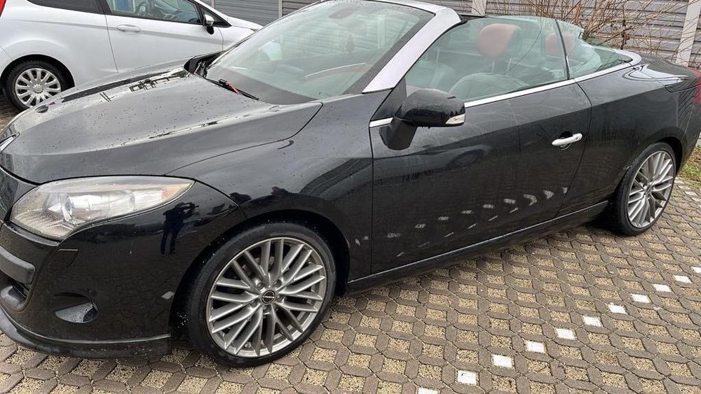 Vând renault megane cabrio