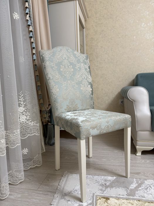 Набор из 6 стульев