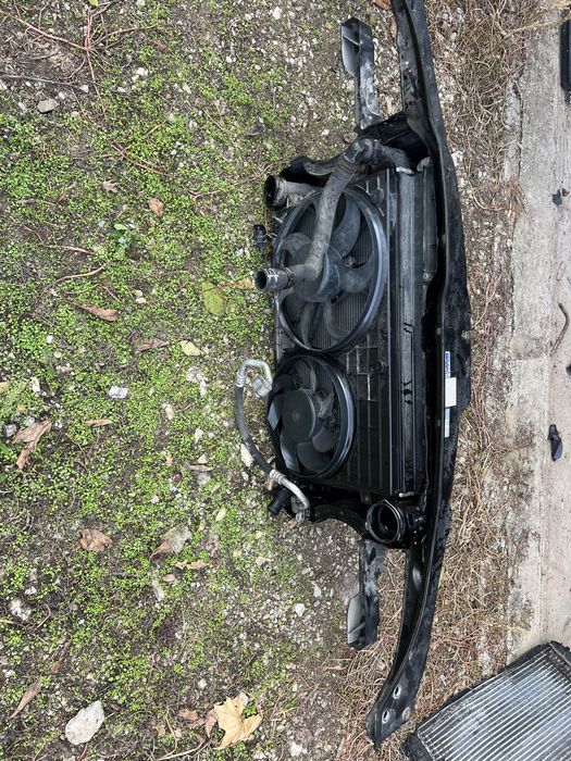 Останали части от голф 5 , предна броня,калник, джанти, маска,радиатор