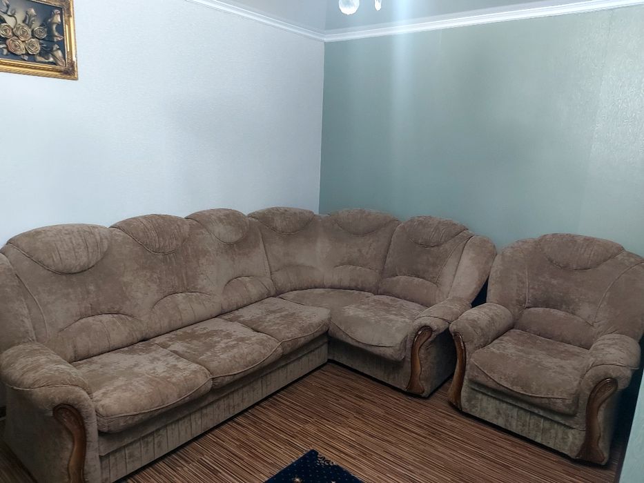 Продам мягкий уголок.КВАРТИРА НЕ СДАЕТСЯ