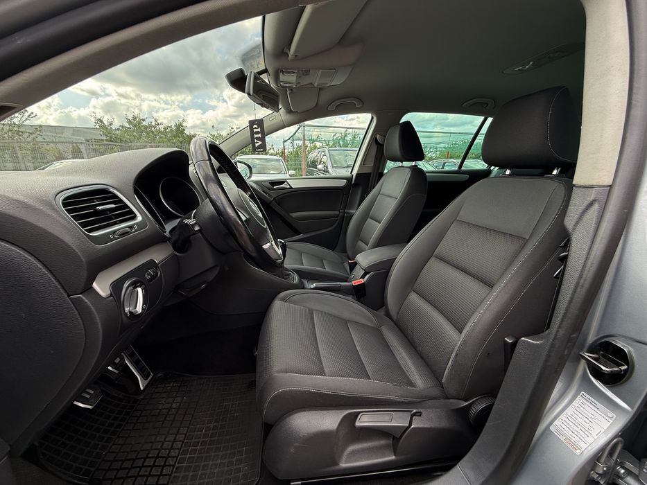 Volkswagen Golf 6 TEAM 1.2 TSI 86cp Euro5, Navigatie, Scaune incalzite