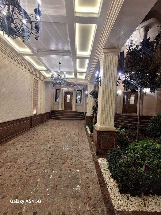 Евро дом с шикарным дорогим ремонтом и мебелью 3 уровня