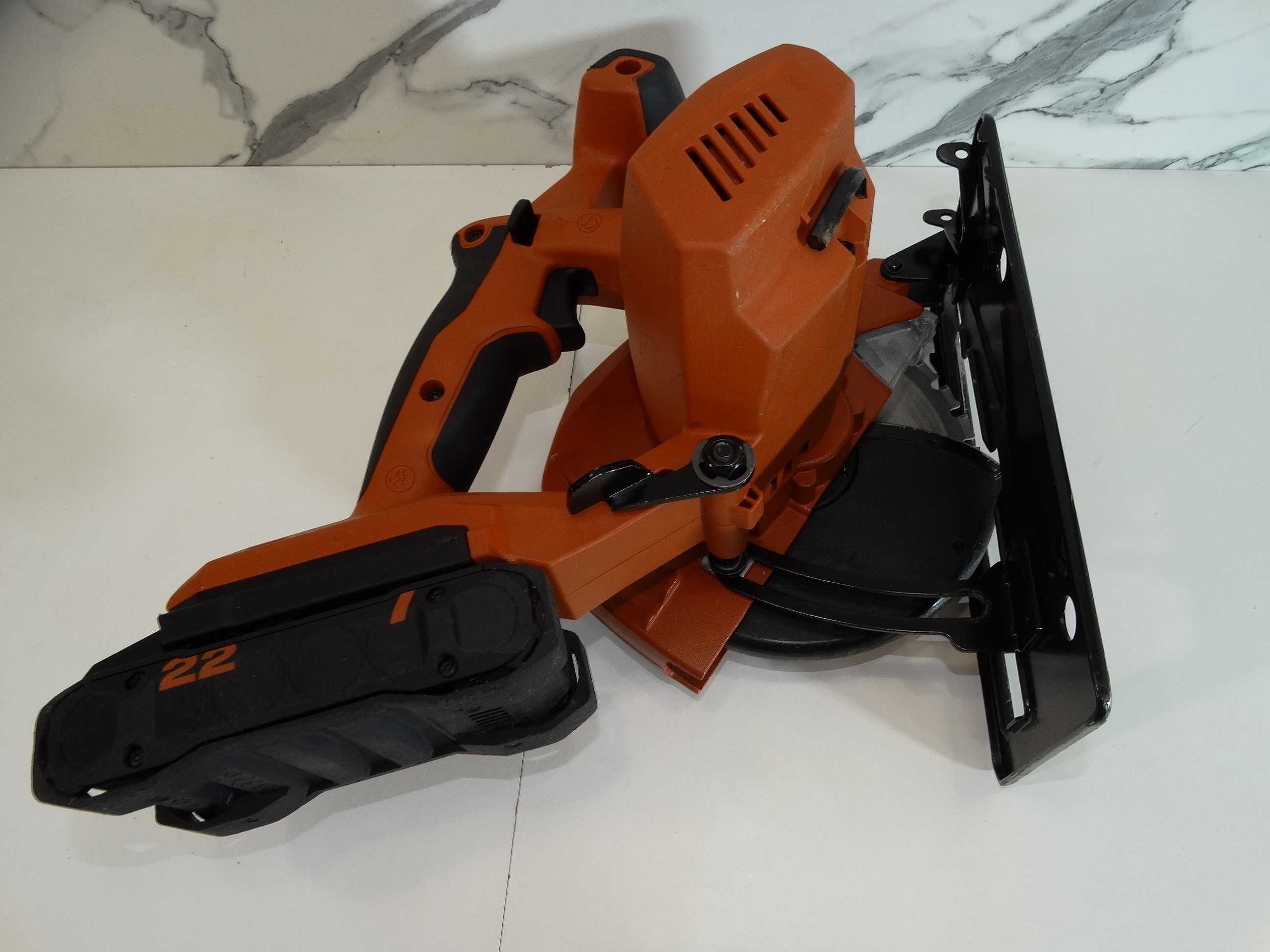 Hilti SC 5ML - 22 / 4.0 Ah - Циркуляр за метал