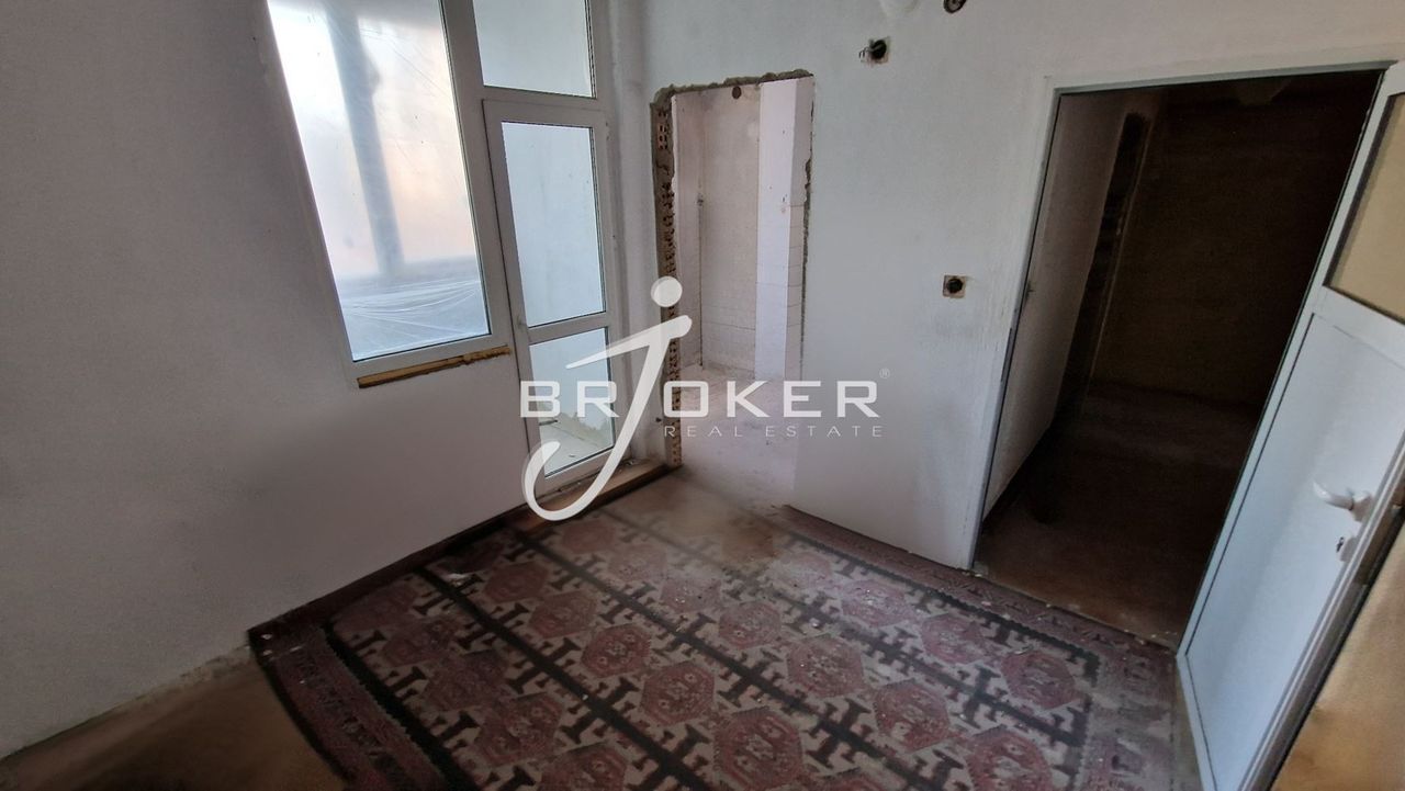 Продава се Четиристаен апартамент в Кърджали, Веселчане - 120 кв.м за 510 €/кв.м - Снимка #3