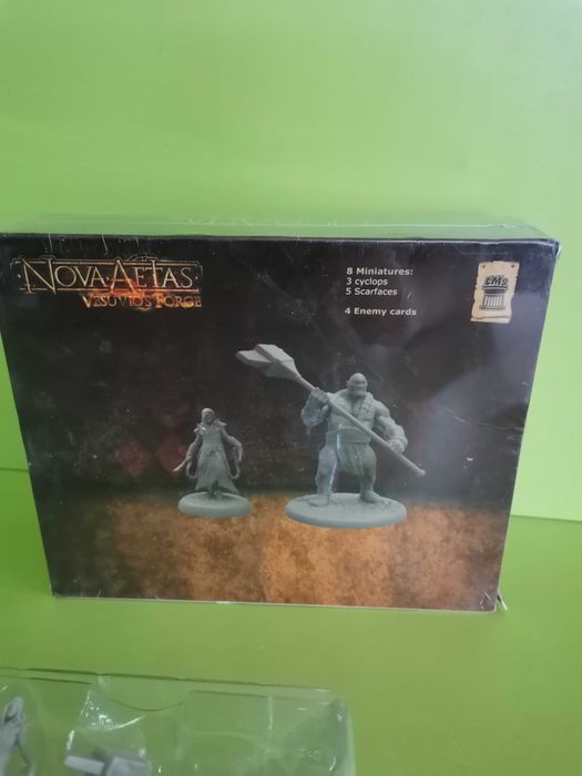 Set figurine NOVA AETAS. Cyclops monster onboard game.