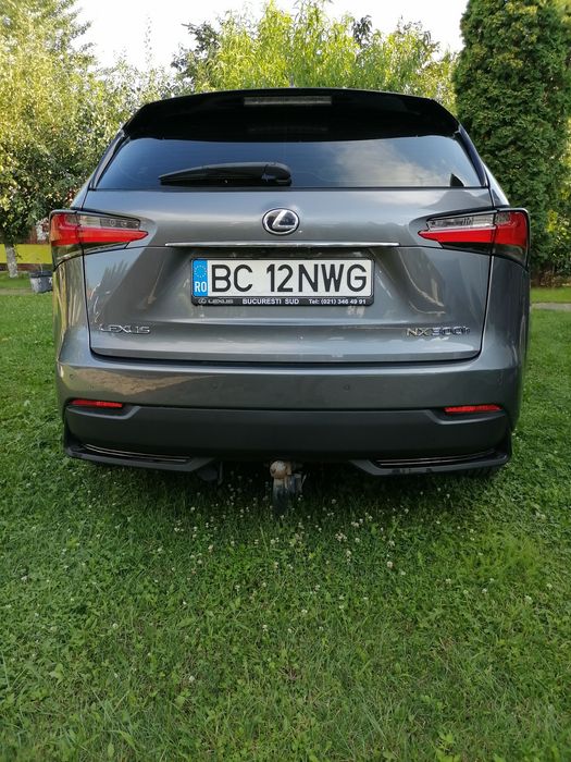 Lexus NX 300 Hybrid Impecabil