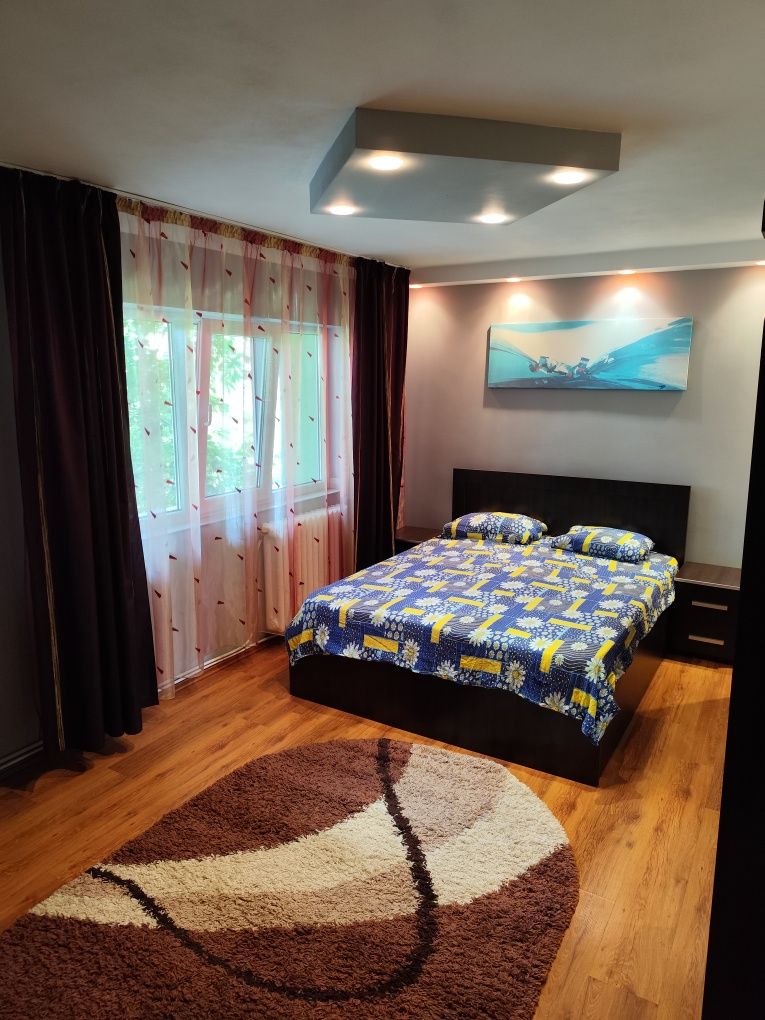 Apartament de închiriat