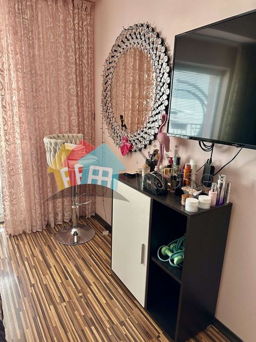 Продава се Тристаен апартамент в Варна, Младост 1 - 90 кв.м за 1889 €/кв.м - Снимка #2