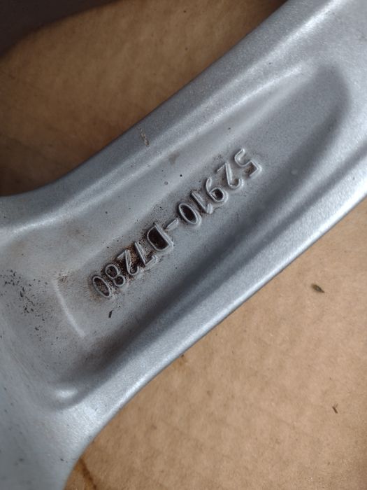 Топ състояние 17-5х114.3 ЕТ51 7j Hyundai Tucson MK3