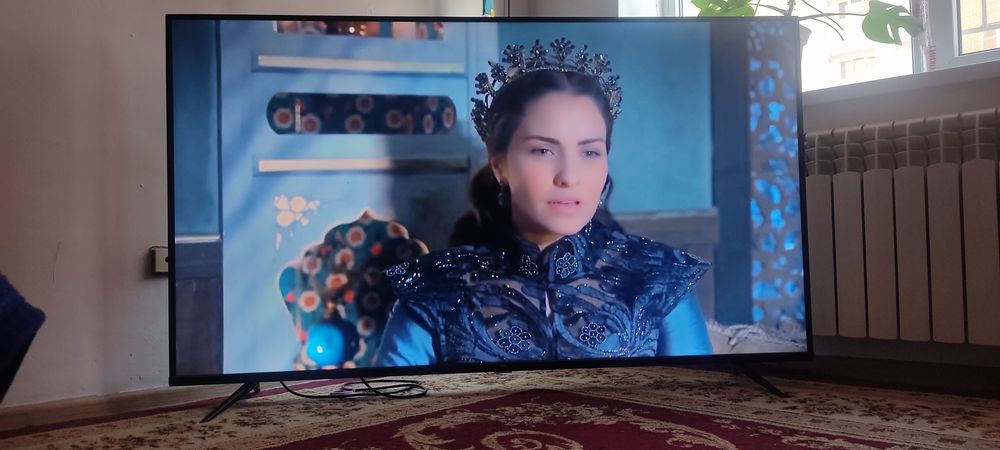 TCL70"4K SMART TV-Отличное состояние