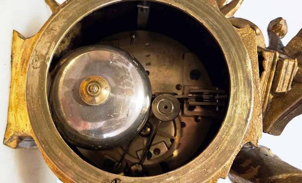 Ceas de semineu cu pendul Franta