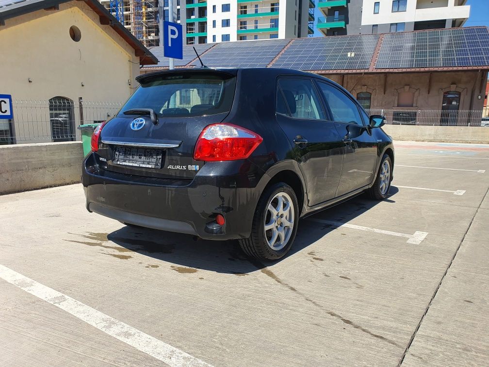 Toyota Auris Hybrid 2010 , neînmatriculată Ro