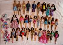 Lot 31 piese + accesorii+stative papusi Barbie stare excelenta