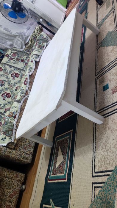 Стол хонтахта размер 75х125.