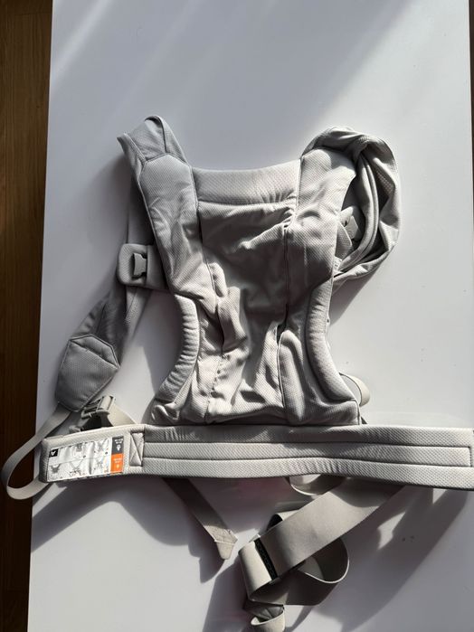 ПРОМО. Като нова. Ергономична раница ergobaby embrace