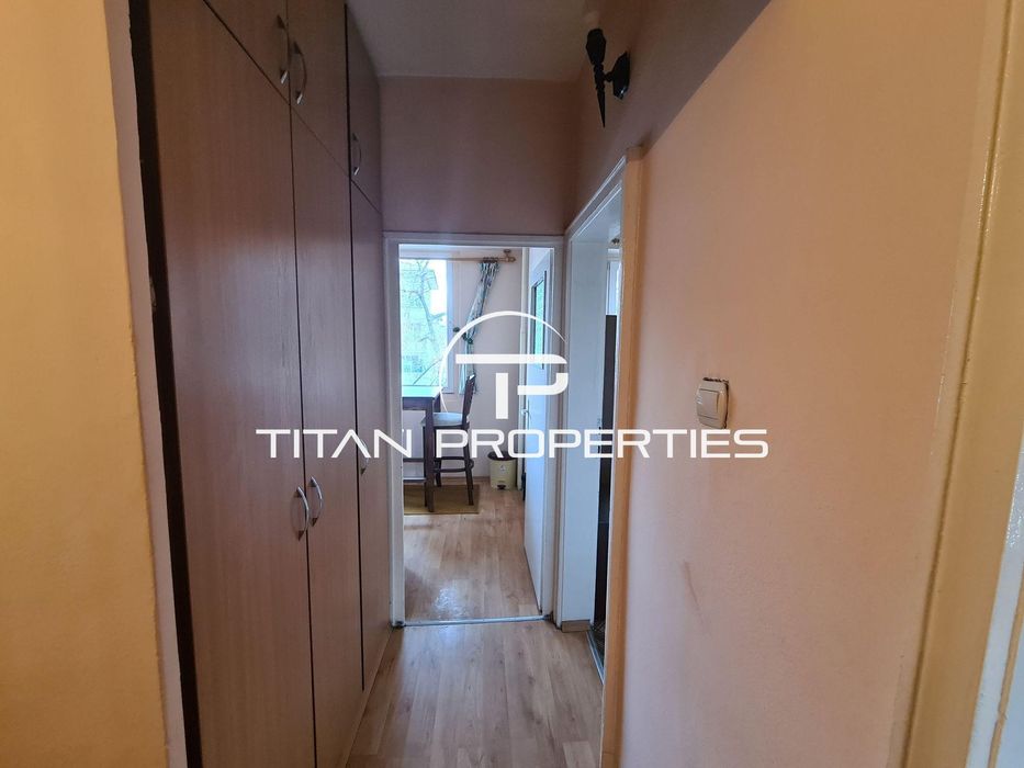 Продава се Тристаен апартамент в Пловдив, Южен - 60 кв.м за 2034 €/кв.м - Снимка #8