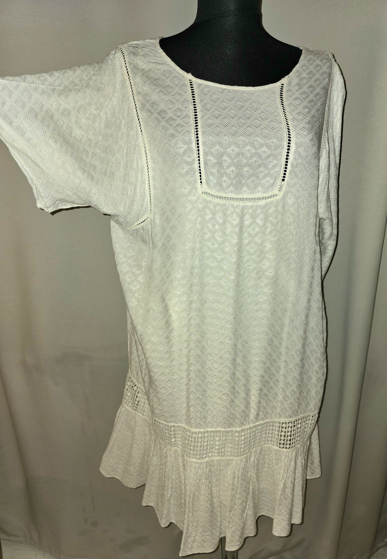Rochie Nissa, alba, cu broderie