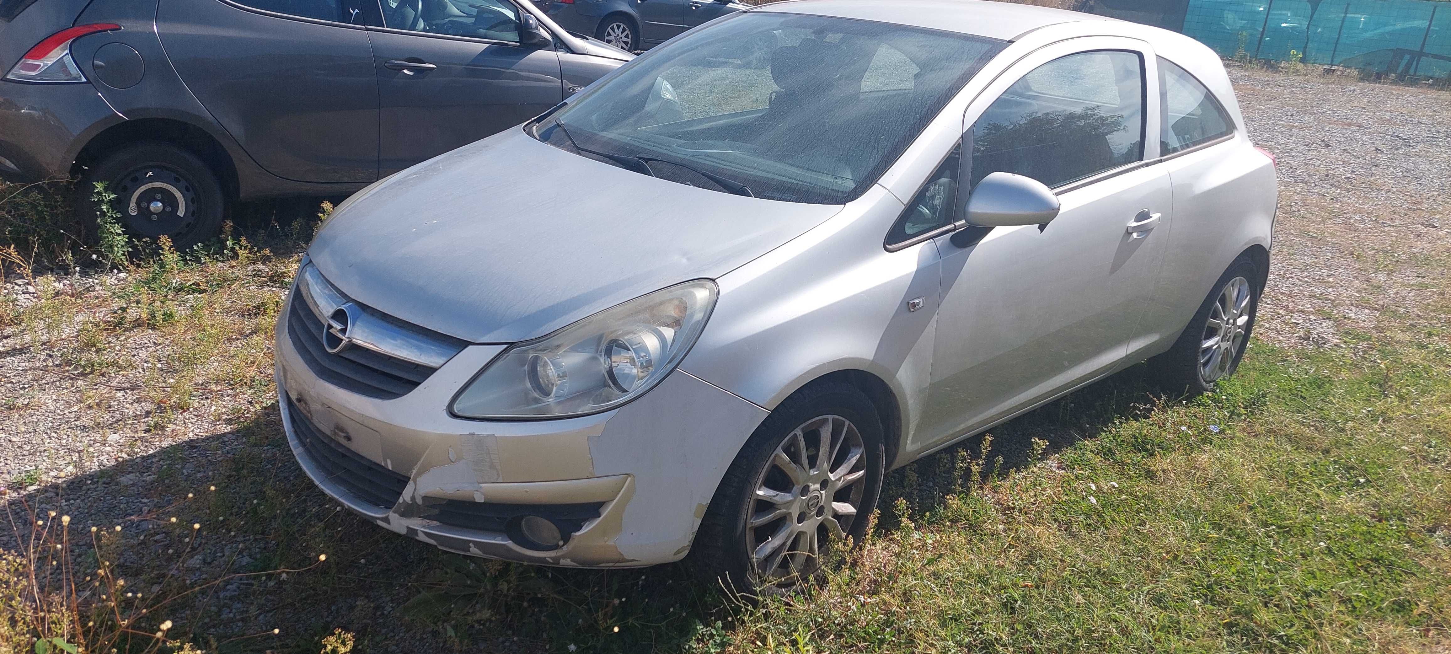 Opel Corsa 1,2 i , Опел Корса Д на части!
Октомври 2009