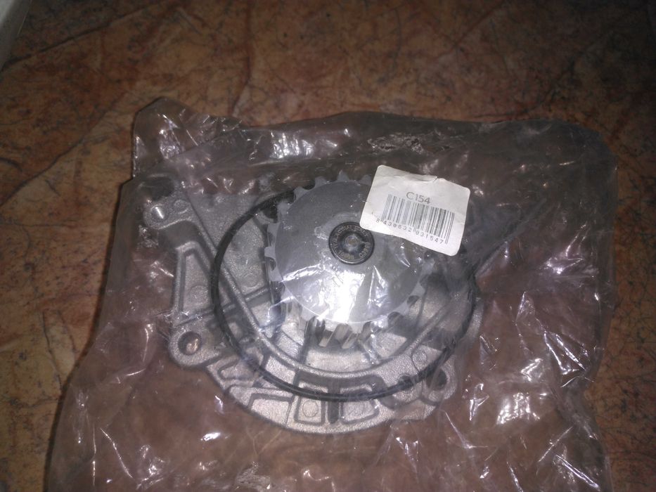 Помпа на пежо и ситроен