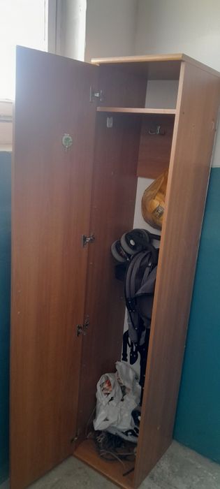 Продам Шкаф  б/у