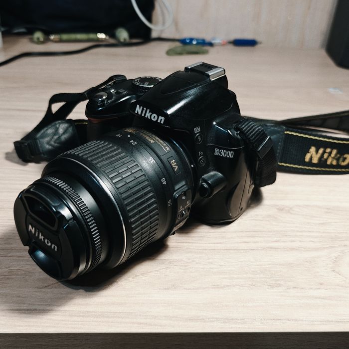 Nikon D3000 Kit зеркальная цифровая камера Фотоаппарат