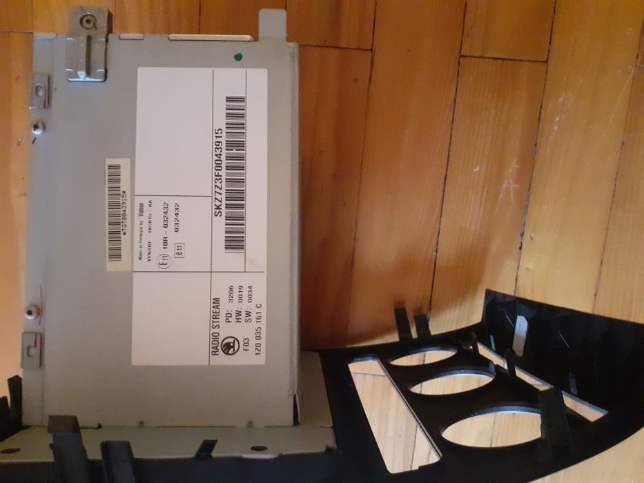 Radio cd  mp 3 in stare buna