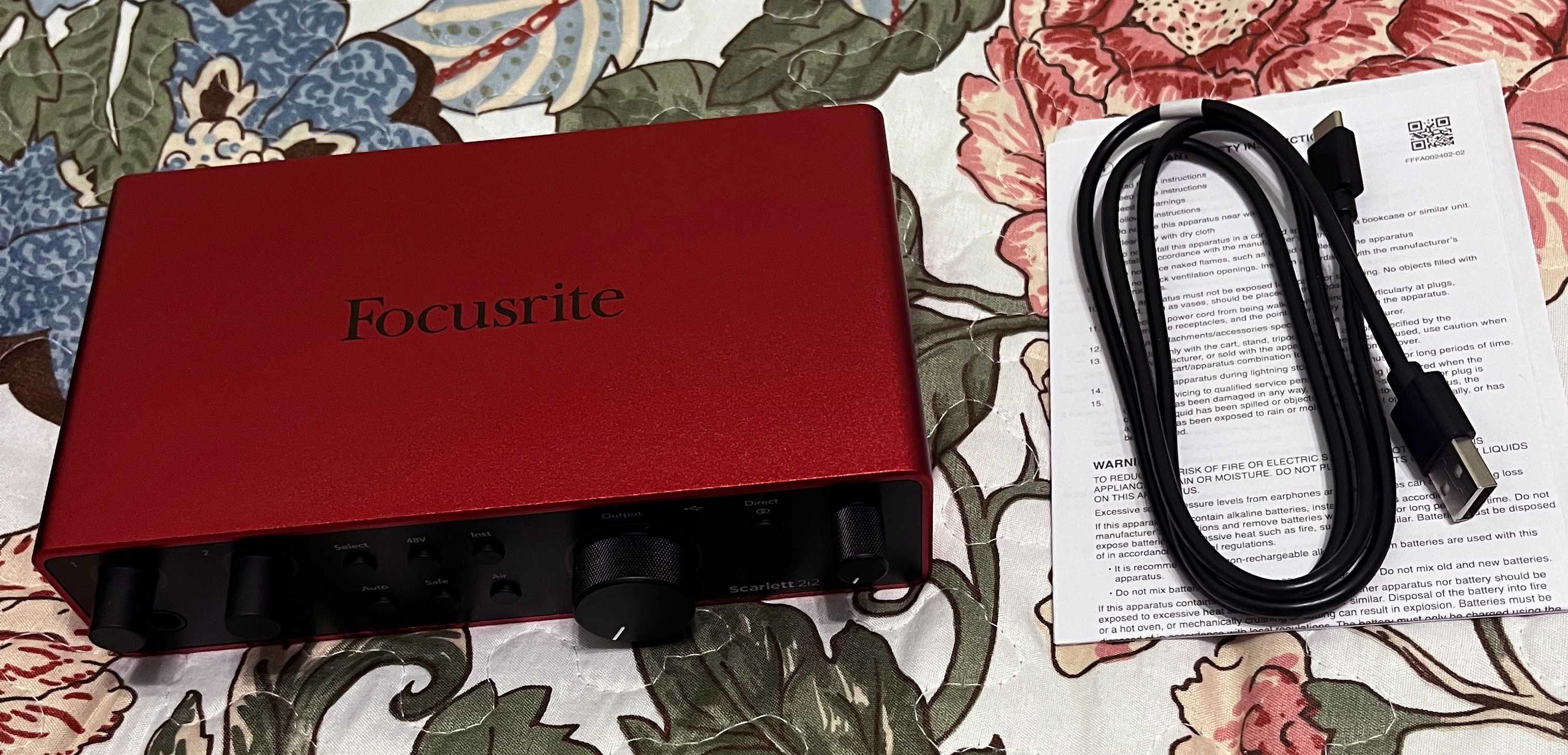 Звуковая карта Focusrite Scarlett 2i2 4th Generation