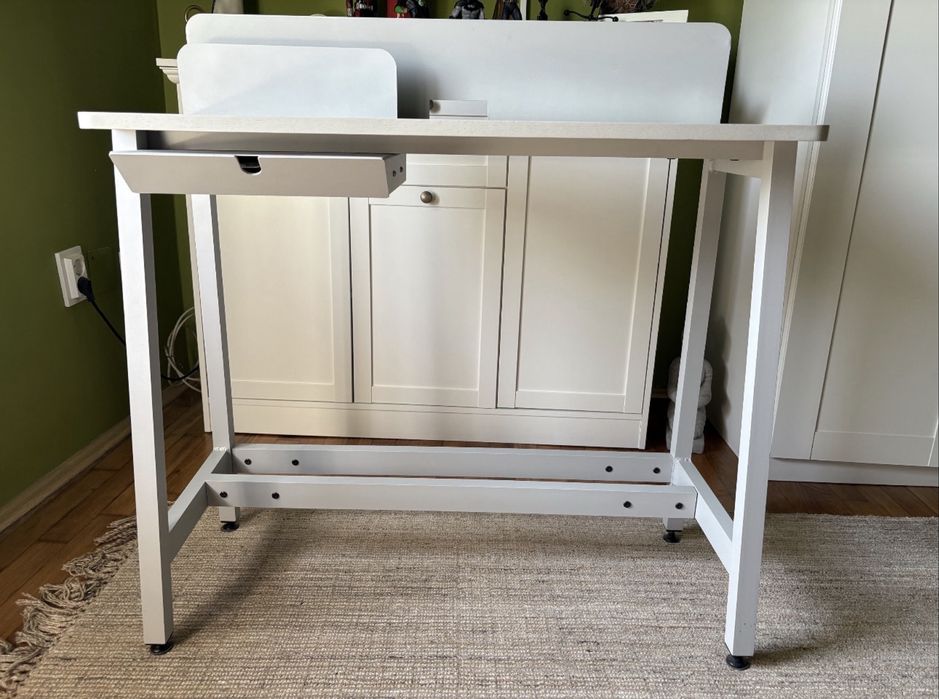 Birou SPIN Modern Mini, Aspect Industrial