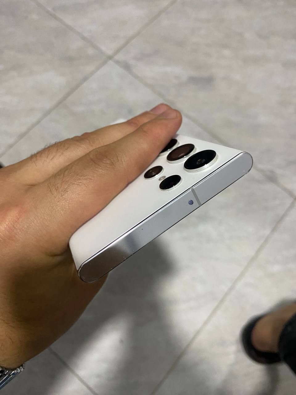 Samsung s22 ultra sotiladi