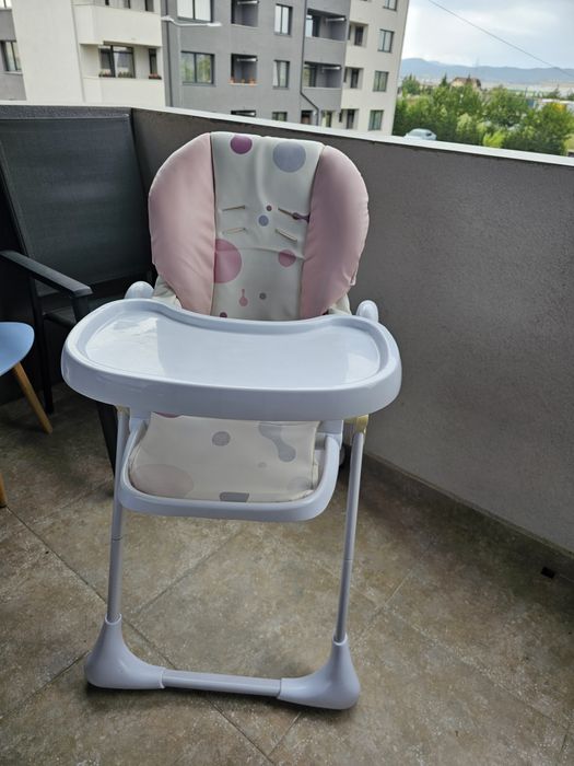 Vând scaun de masă